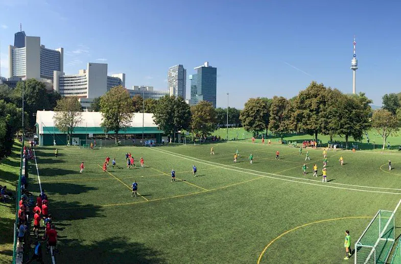 Umbau Fußballplätze 2 – 4